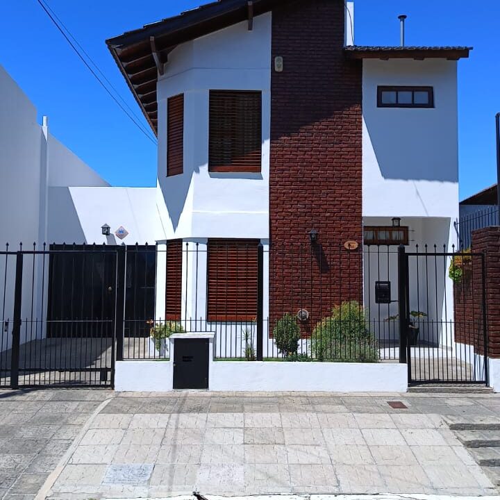 930a157e-174c-49db-ad39-7bb32001b17a